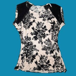 Size XL Carol Rose Whimsigoth Floral Witchy Top